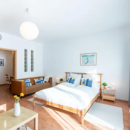 - Balcony - Comfy Appartement *